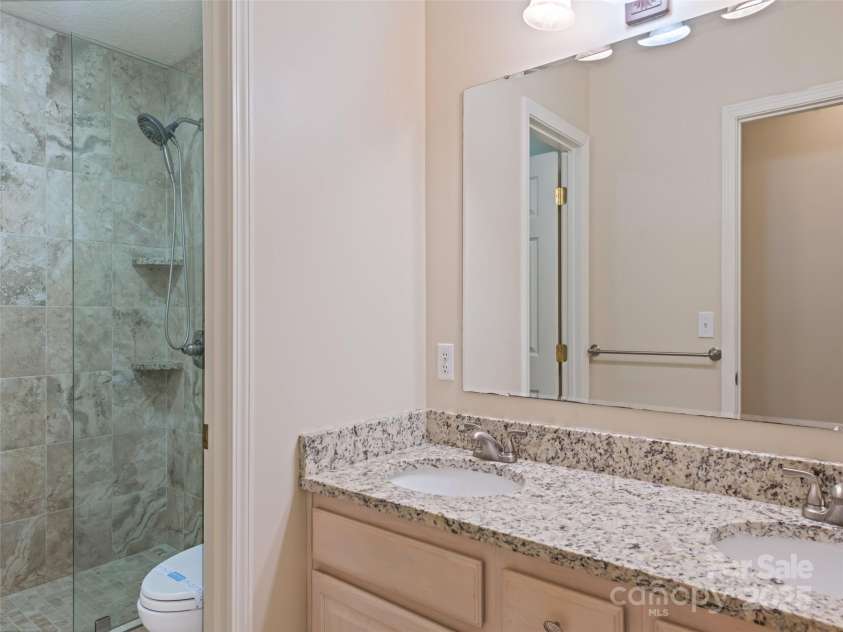 6 Dogwood Lane, Fletcher, NC 28732.  MLS# CAR4302762, YatesRealty ID 4219. 