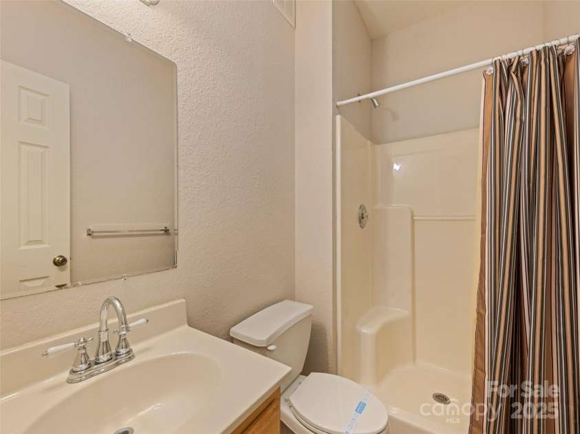 6 Dogwood Lane, Fletcher, NC 28732.  MLS# CAR4302762, YatesRealty ID 4219. 