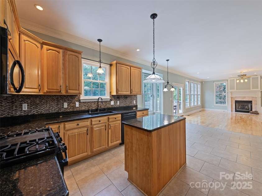 6 Dogwood Lane, Fletcher, NC 28732.  MLS# CAR4302762, YatesRealty ID 4219. 