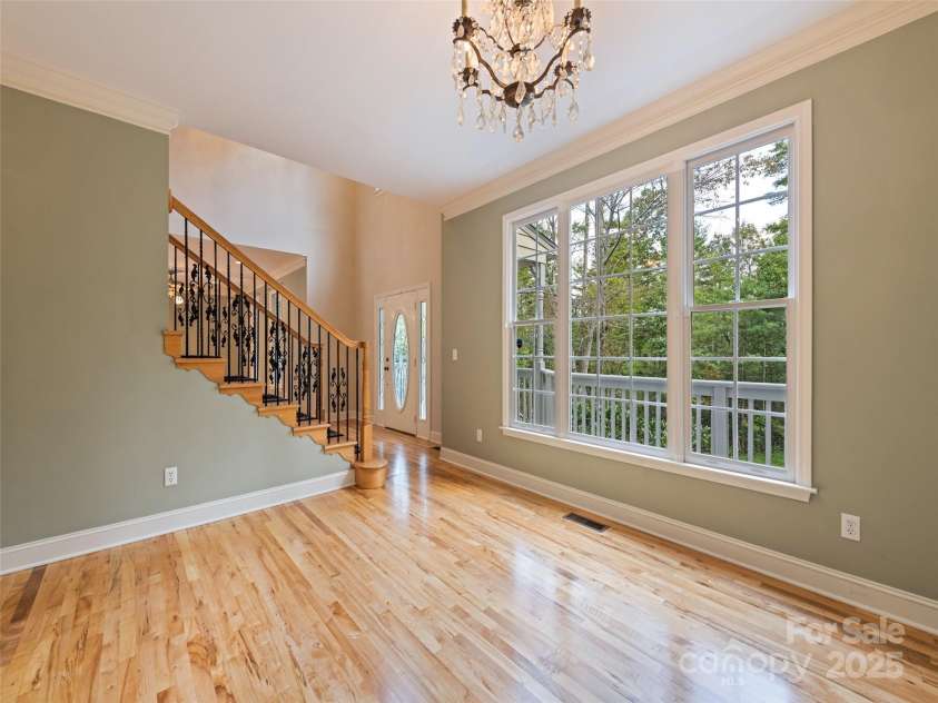 6 Dogwood Lane, Fletcher, NC 28732.  MLS# CAR4302762, YatesRealty ID 4219. Dining Room