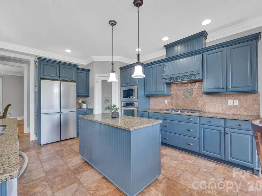 37 Carland Drive, Arden, NC 28704.  MLS# CAR4409376, YatesRealty ID 42190. Kitchen