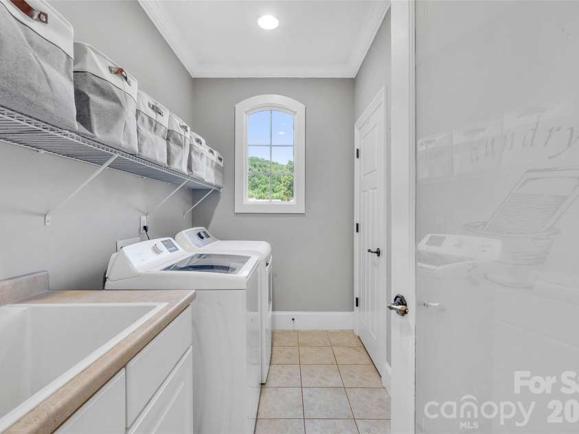 37 Carland Drive, Arden, NC 28704.  MLS# CAR4409376, YatesRealty ID 42190. Laundry Room