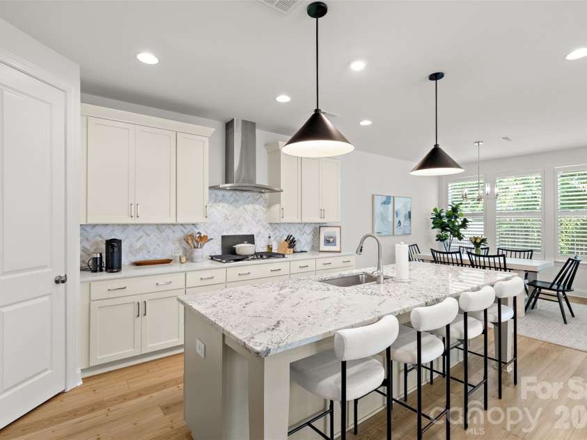6023 Corbin Woods Court, Charlotte, NC 28226.  MLS# CAR4401327, YatesRealty ID 42191. 