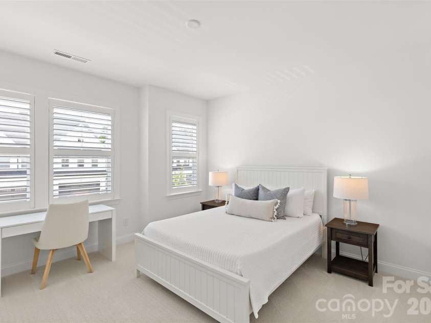 6023 Corbin Woods Court, Charlotte, NC 28226.  MLS# CAR4401327, YatesRealty ID 42191. 