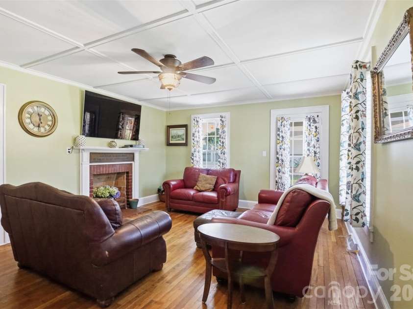 117 Marion Street, Clover, SC 29710.  MLS# CAR4405212, YatesRealty ID 42192. 