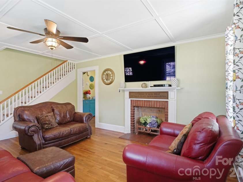 117 Marion Street, Clover, SC 29710.  MLS# CAR4405212, YatesRealty ID 42192. 