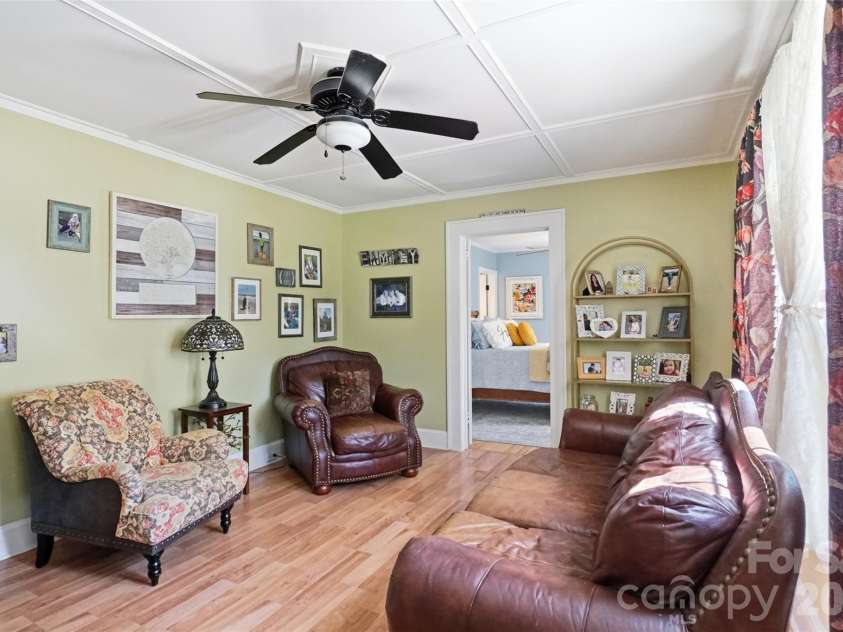 117 Marion Street, Clover, SC 29710.  MLS# CAR4405212, YatesRealty ID 42192. 