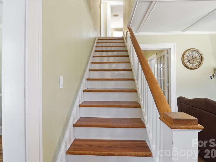 117 Marion Street, Clover, SC 29710.  MLS# CAR4405212, YatesRealty ID 42192. 