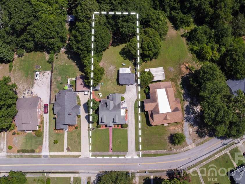 117 Marion Street, Clover, SC 29710.  MLS# CAR4405212, YatesRealty ID 42192. 