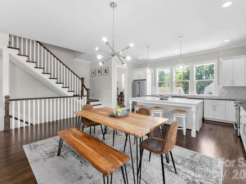 543 Greystone Road, Charlotte, NC 28209.  MLS# CAR4405427, YatesRealty ID 42193. Hardwood floors throughout main level