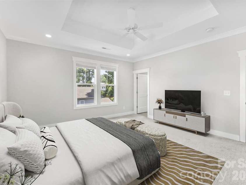 543 Greystone Road, Charlotte, NC 28209.  MLS# CAR4405427, YatesRealty ID 42193. Primary suite w/ tray ceiling