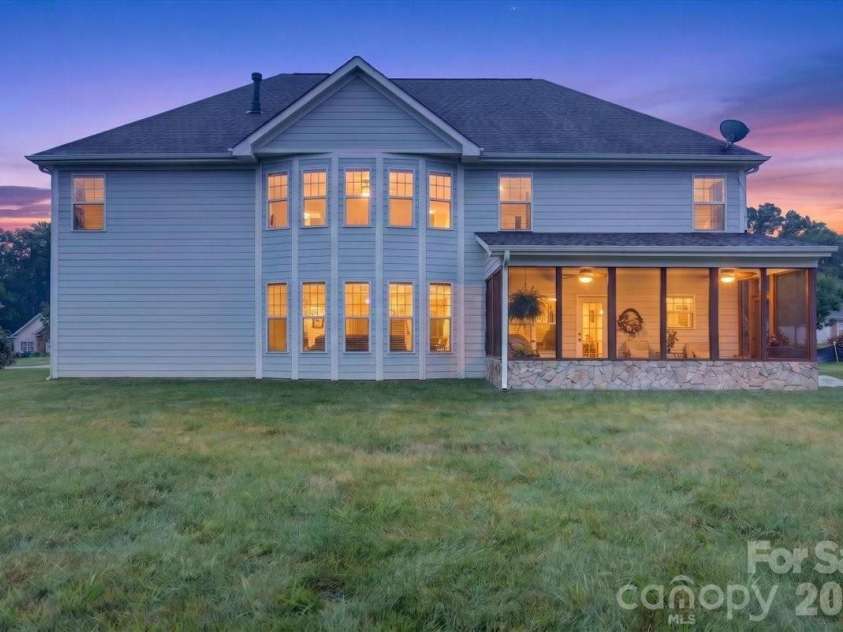 10515 Sweethaven Lane, Harrisburg, NC 28075.  MLS# CAR4407769, YatesRealty ID 42195. 