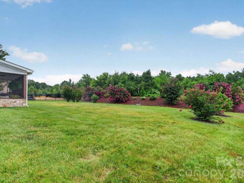 10515 Sweethaven Lane, Harrisburg, NC 28075.  MLS# CAR4407769, YatesRealty ID 42195. 