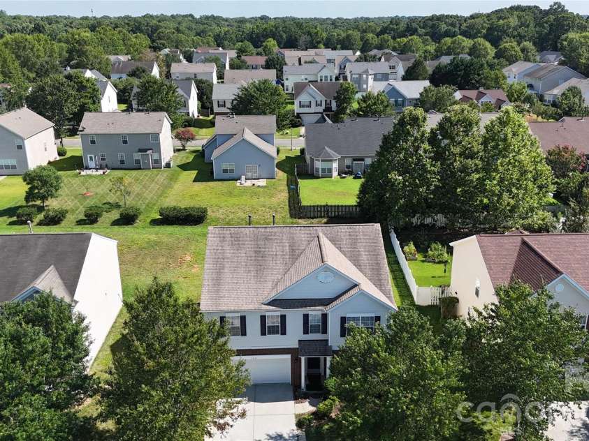 5226 Coffeeberry Lane, Charlotte, NC 28227.  MLS# CAR4401255, YatesRealty ID 42196. 