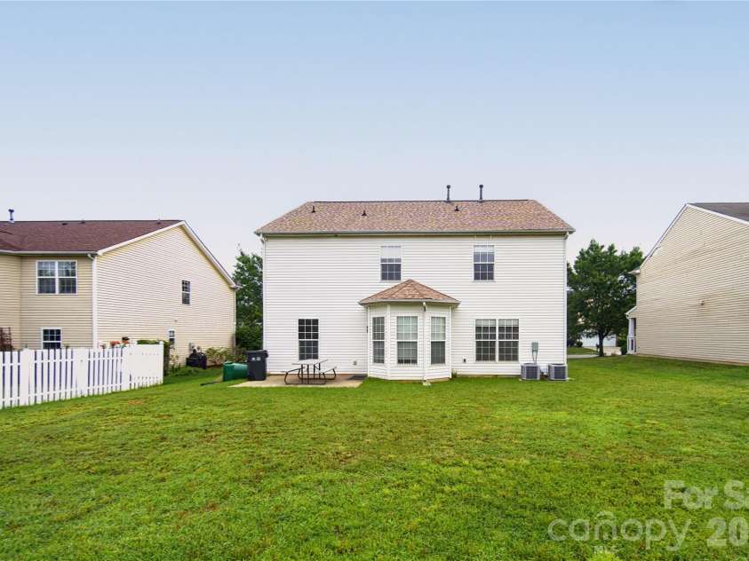 5226 Coffeeberry Lane, Charlotte, NC 28227.  MLS# CAR4401255, YatesRealty ID 42196. Backyard