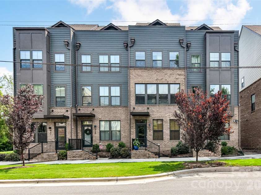 739 Anderson Street, Charlotte, NC 28205.  MLS# CAR4408710, YatesRealty ID 42197. 