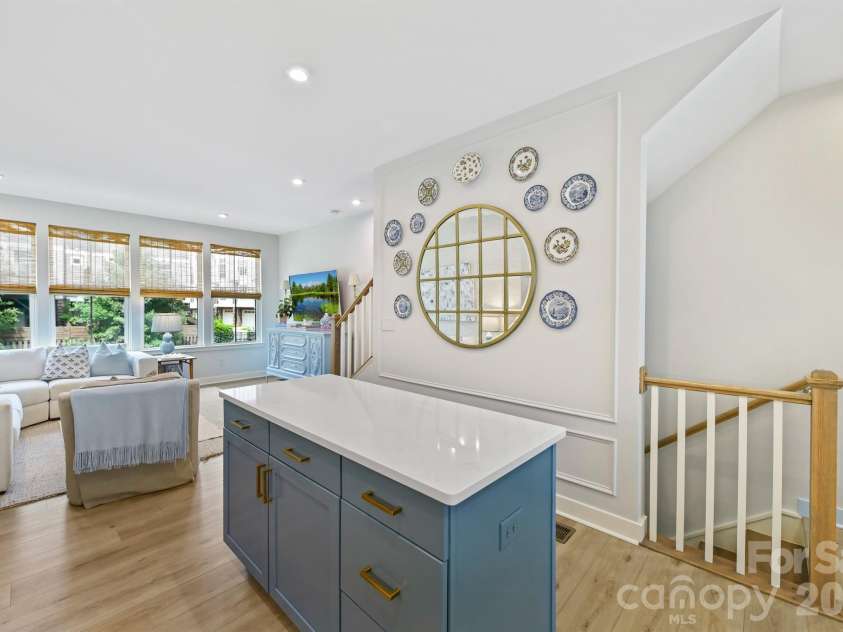 739 Anderson Street, Charlotte, NC 28205.  MLS# CAR4408710, YatesRealty ID 42197. 