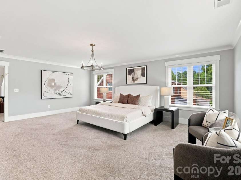 2617 Commonwealth Avenue, Charlotte, NC 28205.  MLS# CAR4408299, YatesRealty ID 42198. 
