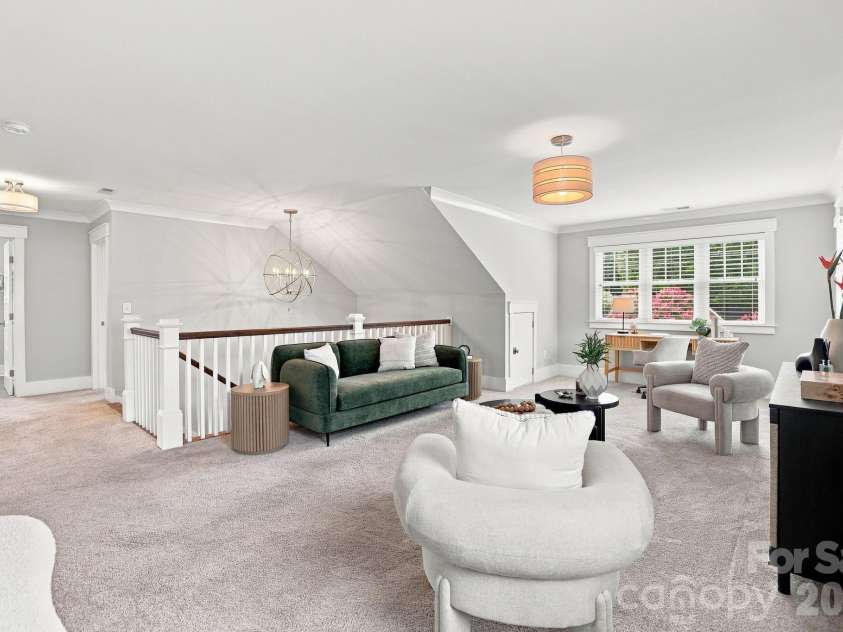 2617 Commonwealth Avenue, Charlotte, NC 28205.  MLS# CAR4408299, YatesRealty ID 42198. 