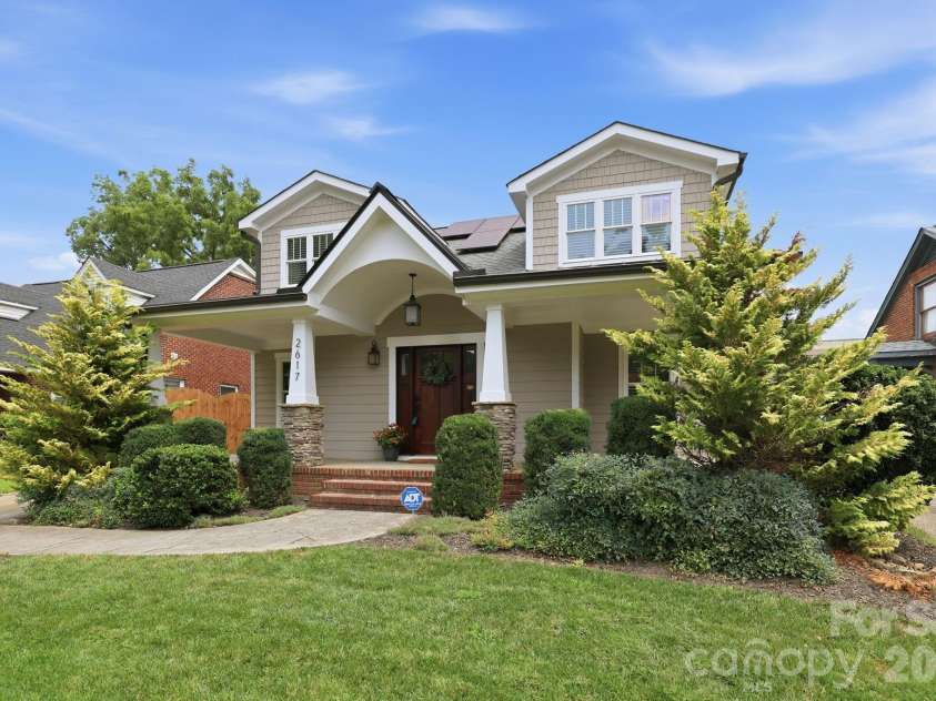 2617 Commonwealth Avenue, Charlotte, NC 28205.  MLS# CAR4408299, YatesRealty ID 42198. 
