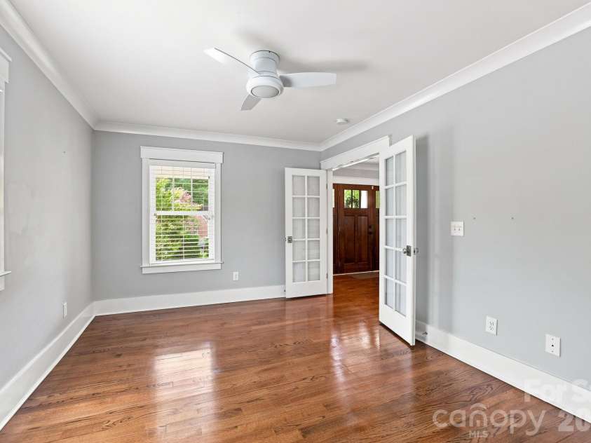 2617 Commonwealth Avenue, Charlotte, NC 28205.  MLS# CAR4408299, YatesRealty ID 42198. Second bedroom on main level.