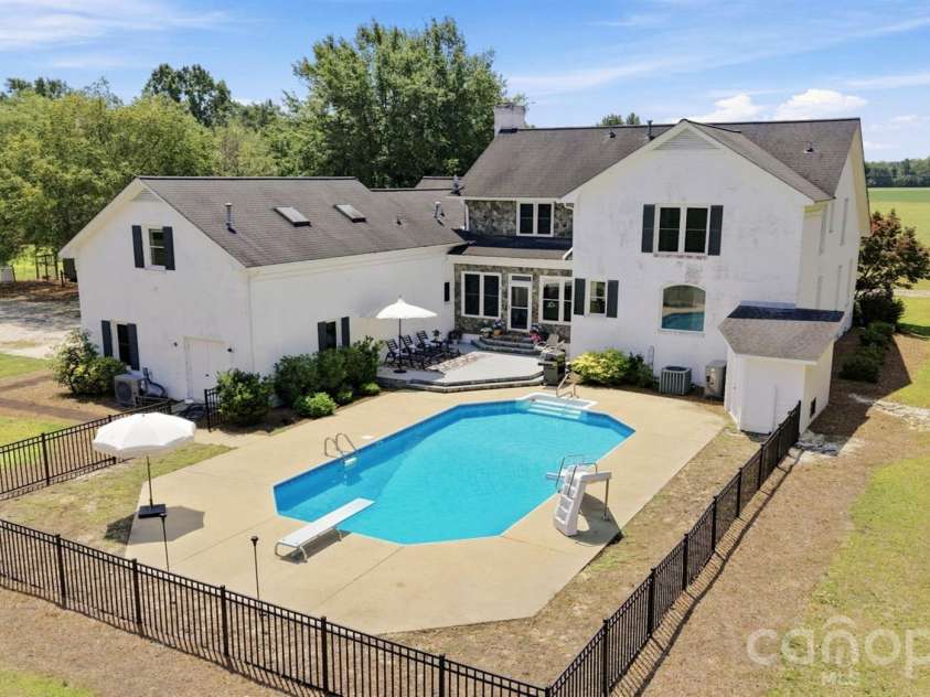 1004 Four Mile Loop, Cheraw, SC 29520.  MLS# CAR4332573, YatesRealty ID 4220. Aerial View