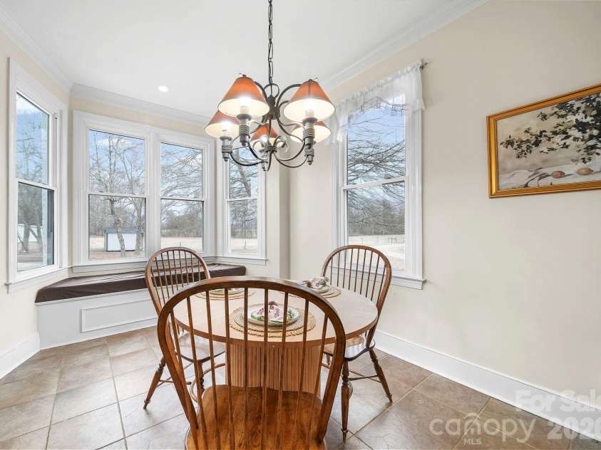 1004 Four Mile Loop, Cheraw, SC 29520.  MLS# CAR4332573, YatesRealty ID 4220. Kitchen Dining Area