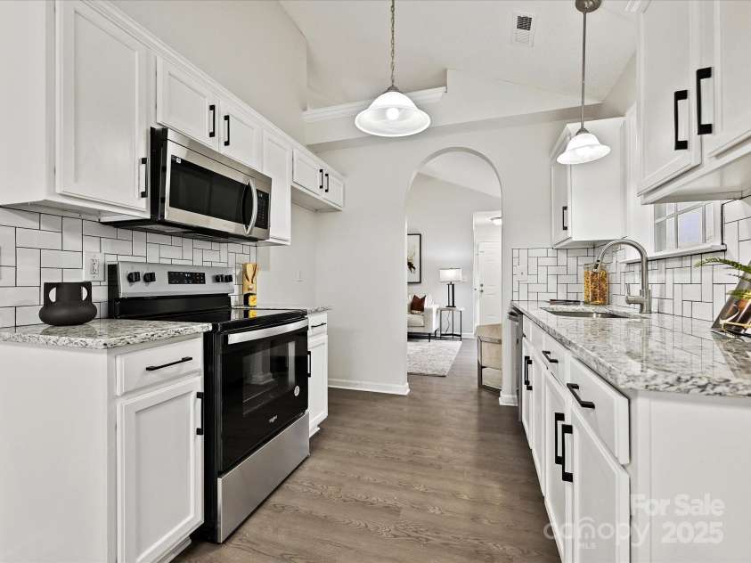 173 Brookshire Drive, Fort Mill, SC 29715.  MLS# CAR4215418, YatesRealty ID 4220. 