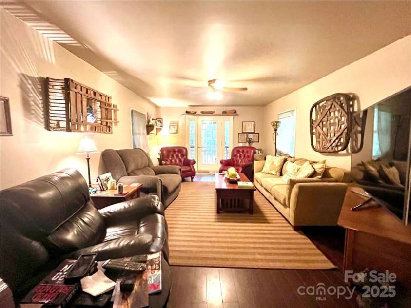 5419 Stevens Mill Road, Matthews, NC 28104.  MLS# CAR4280389, YatesRealty ID 4220. 