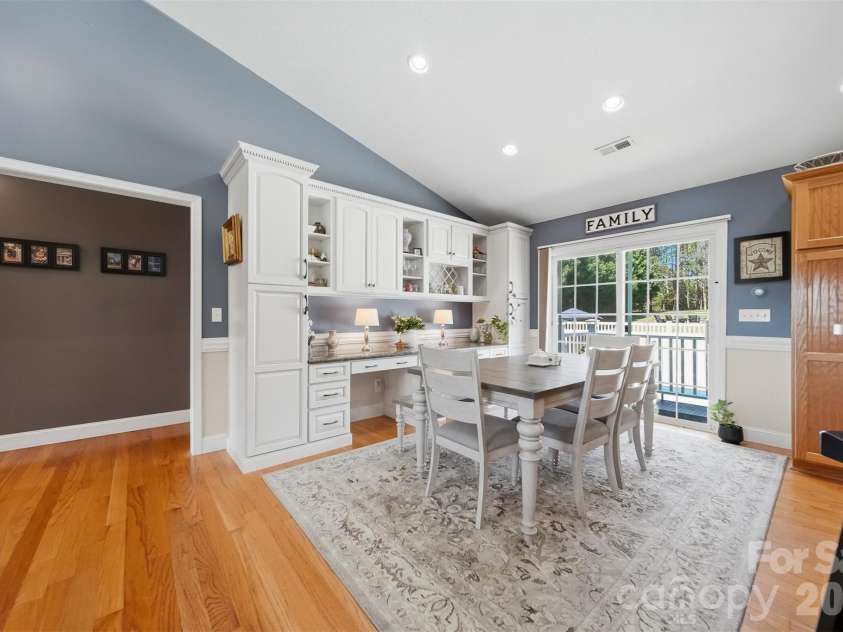 3315 47th Avenue Place, Hickory, NC 28601.  MLS# CAR4409506, YatesRealty ID 42200. 