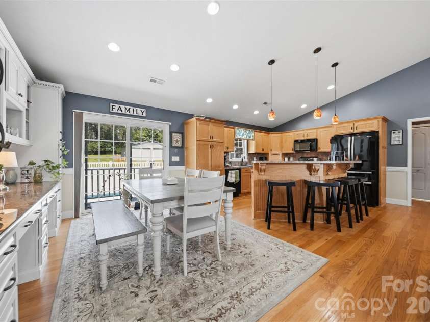 3315 47th Avenue Place, Hickory, NC 28601.  MLS# CAR4409506, YatesRealty ID 42200. 