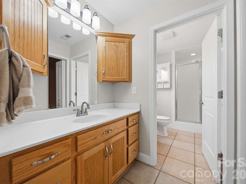 3315 47th Avenue Place, Hickory, NC 28601.  MLS# CAR4409506, YatesRealty ID 42200. 