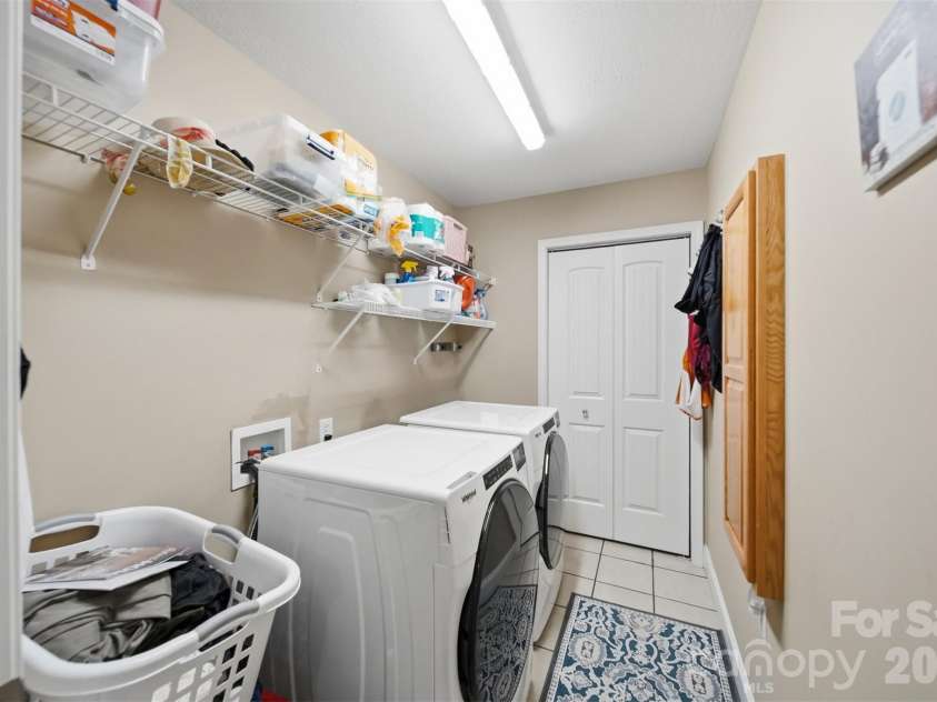 3315 47th Avenue Place, Hickory, NC 28601.  MLS# CAR4409506, YatesRealty ID 42200. 