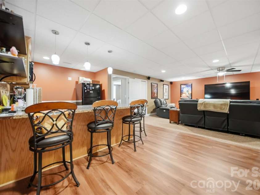 3315 47th Avenue Place, Hickory, NC 28601.  MLS# CAR4409506, YatesRealty ID 42200. 