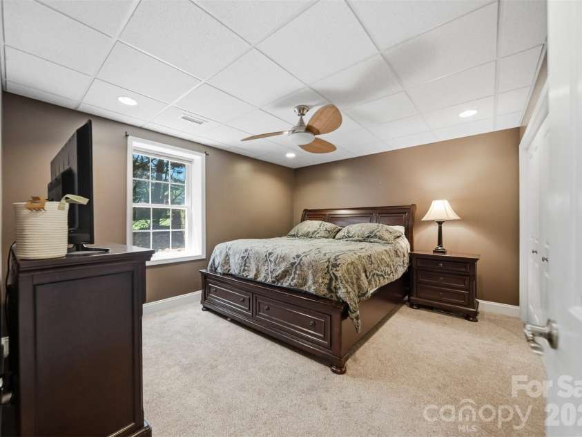 3315 47th Avenue Place, Hickory, NC 28601.  MLS# CAR4409506, YatesRealty ID 42200. 