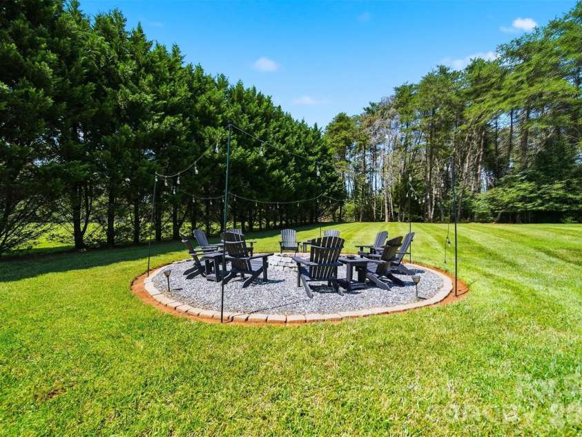 3315 47th Avenue Place, Hickory, NC 28601.  MLS# CAR4409506, YatesRealty ID 42200. 