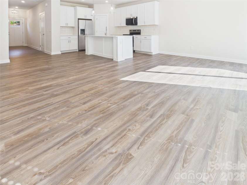 105 Dilling Street, Kings Mountain, NC 28086.  MLS# CAR4429521, YatesRealty ID 42201. Open floorplan