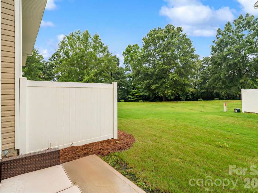 907 Taybyn Road, Fort Mill, SC 29715.  MLS# CAR4403213, YatesRealty ID 42205. 