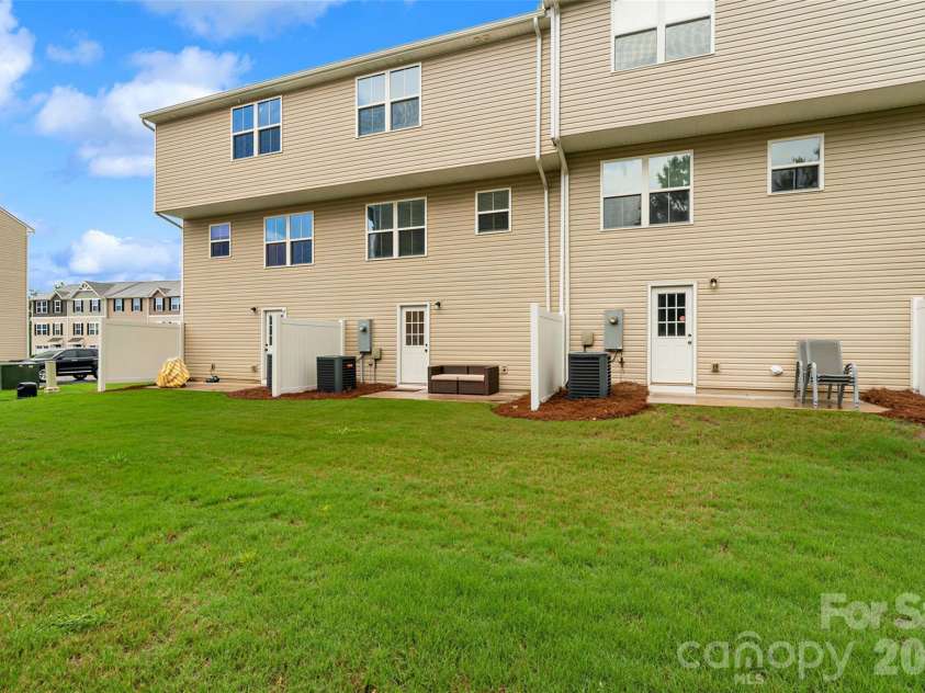 907 Taybyn Road, Fort Mill, SC 29715.  MLS# CAR4403213, YatesRealty ID 42205. 