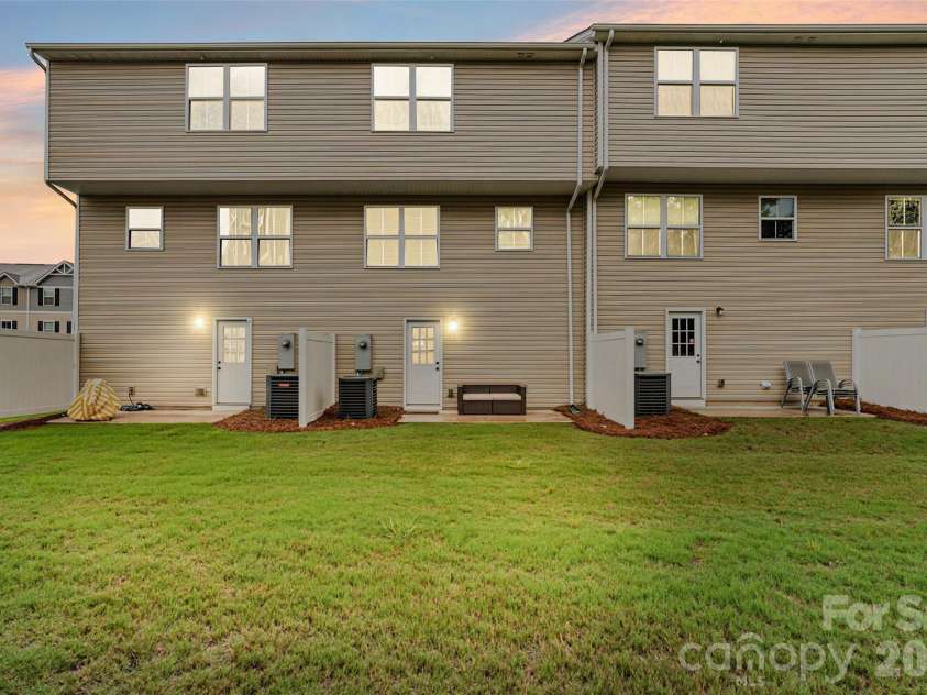 907 Taybyn Road, Fort Mill, SC 29715.  MLS# CAR4403213, YatesRealty ID 42205. 