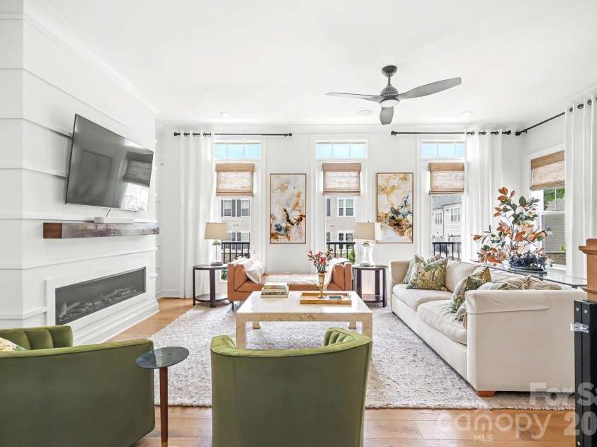2505 Kenmore Avenue, Charlotte, NC 28204.  MLS# CAR4411346, YatesRealty ID 42206. 
