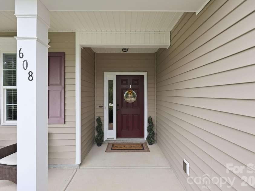 608 Augustus Lane, Mount Holly, NC 28120.  MLS# CAR4410150, YatesRealty ID 42207. 