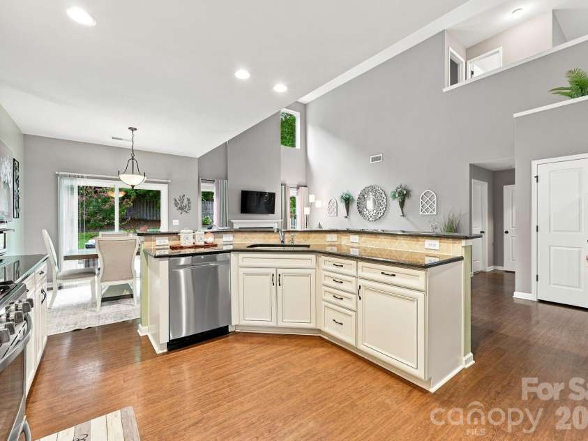608 Augustus Lane, Mount Holly, NC 28120.  MLS# CAR4410150, YatesRealty ID 42207. 