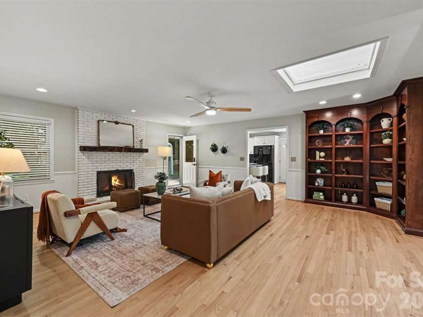 4242 Garvin Drive, Charlotte, NC 28269.  MLS# CAR4411479, YatesRealty ID 42208. 