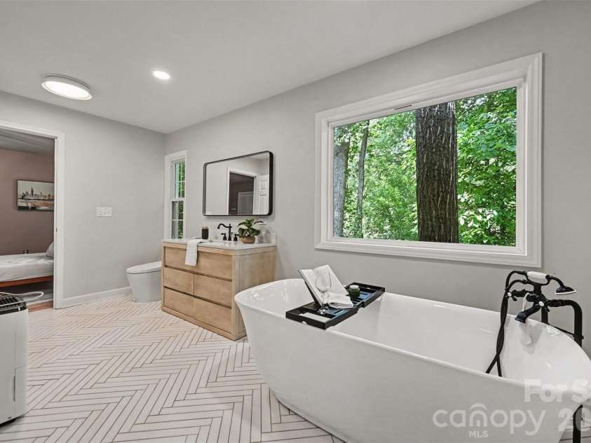 4242 Garvin Drive, Charlotte, NC 28269.  MLS# CAR4411479, YatesRealty ID 42208. 