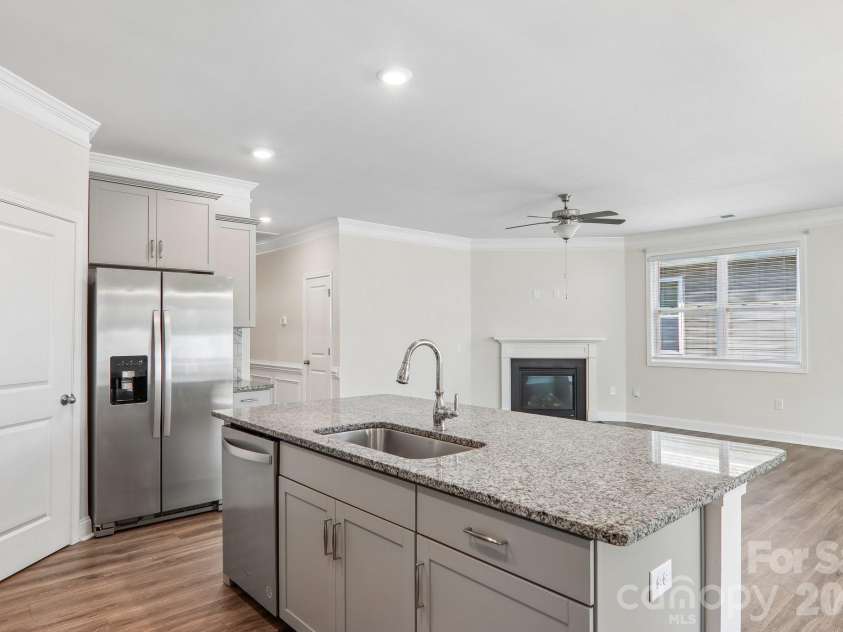 505 Fox Cove Road, Hendersonville, NC 28792.  MLS# CAR4405060, YatesRealty ID 42209. 