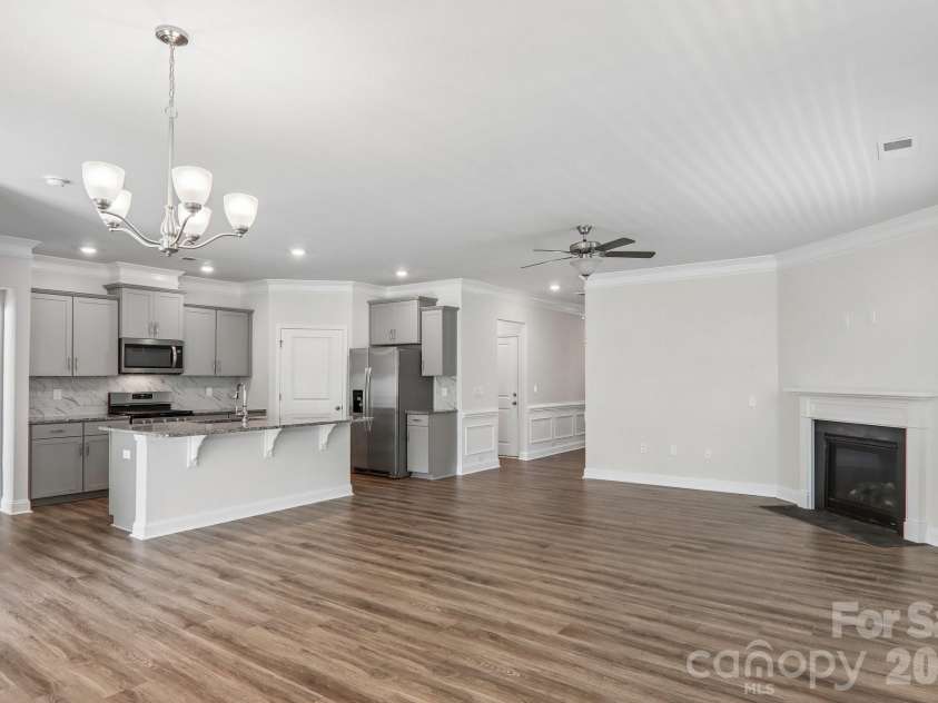 505 Fox Cove Road, Hendersonville, NC 28792.  MLS# CAR4405060, YatesRealty ID 42209. Large Open Floor Plan