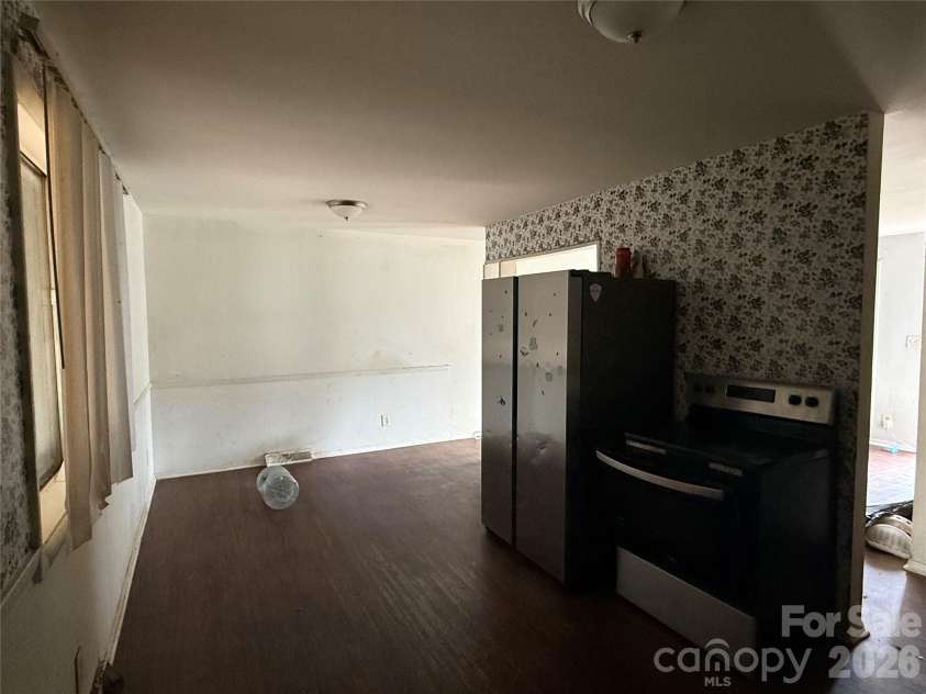 2732 Alleghany Street, Charlotte, NC 28208.  MLS# CAR4343458, YatesRealty ID 4221. 