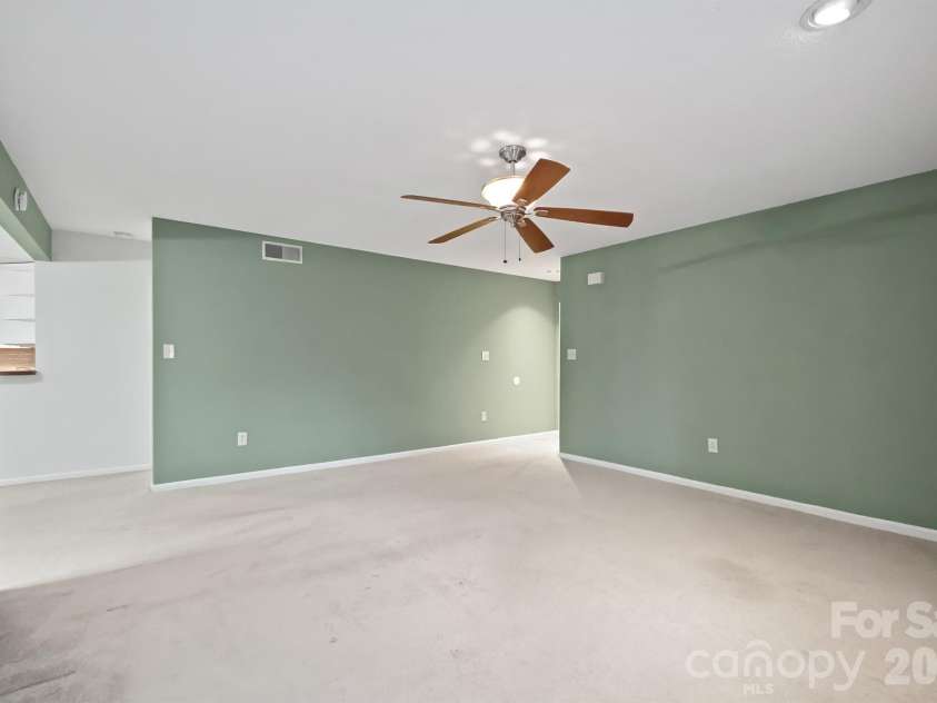 7331 Winery Lane, Charlotte, NC 28227.  MLS# CAR4345959, YatesRealty ID 4221. 