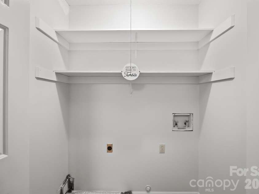 7331 Winery Lane, Charlotte, NC 28227.  MLS# CAR4345959, YatesRealty ID 4221. 